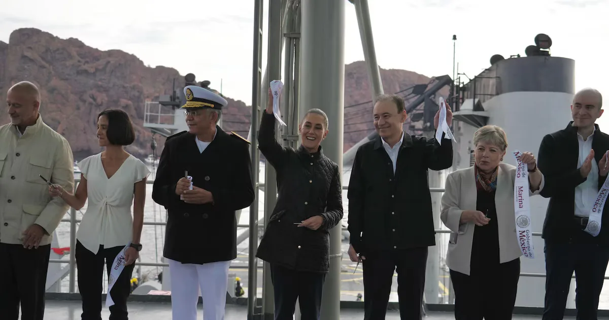 La Presidenta Claudia Sheinbaum durante su visita a Sonora anunciando nuevas obras.
