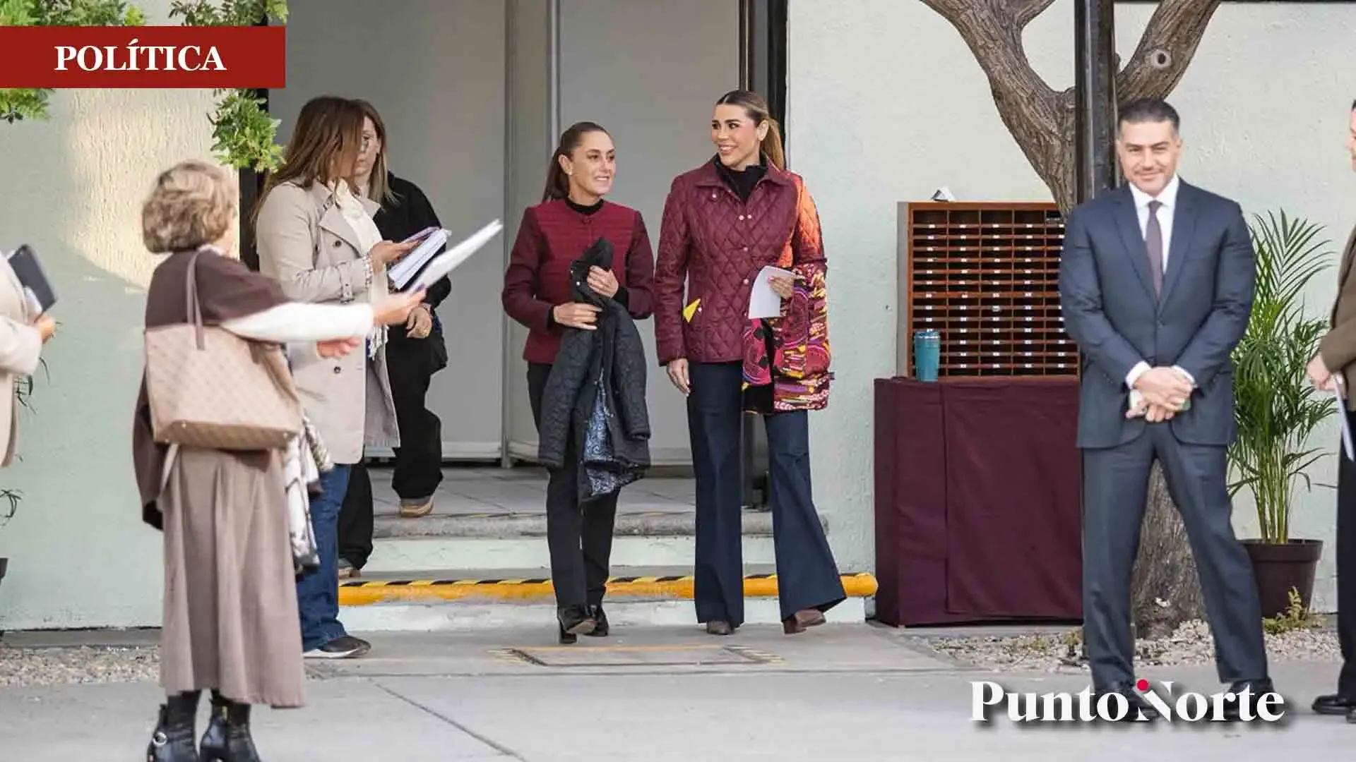 La presidenta Claudia Sheinbaum junto a la gobernadora Marina del Pilar en su visita a Baja California.