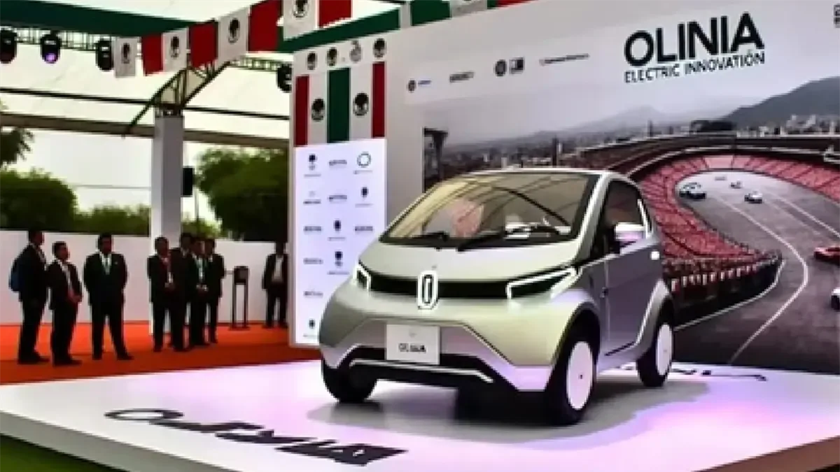"La Presidenta Claudia Sheinbaum presenta el Olinia, el primer auto eléctrico mexicano."