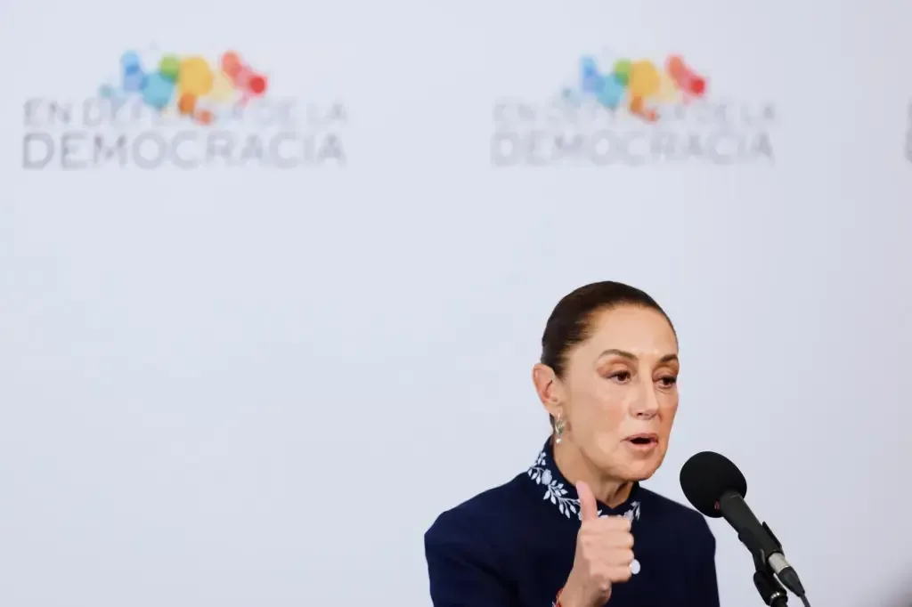 La presidenta de México busca aclarar la colaboración entre gobiernos tras el accidente que dejó cuatro funcionarios muertos.