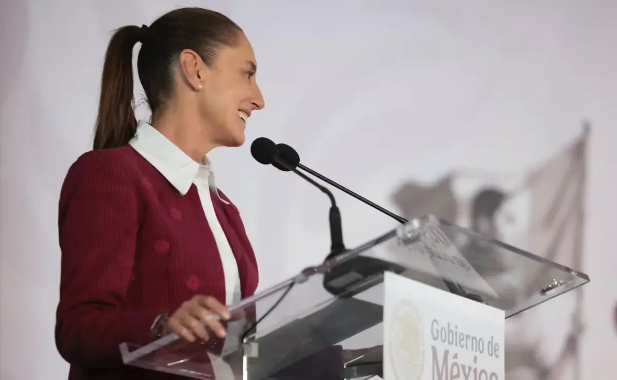 La Presidenta de México destaca la construcción de hospitales en su gestión y la importancia del nuevo hospital en Santa Catarina.