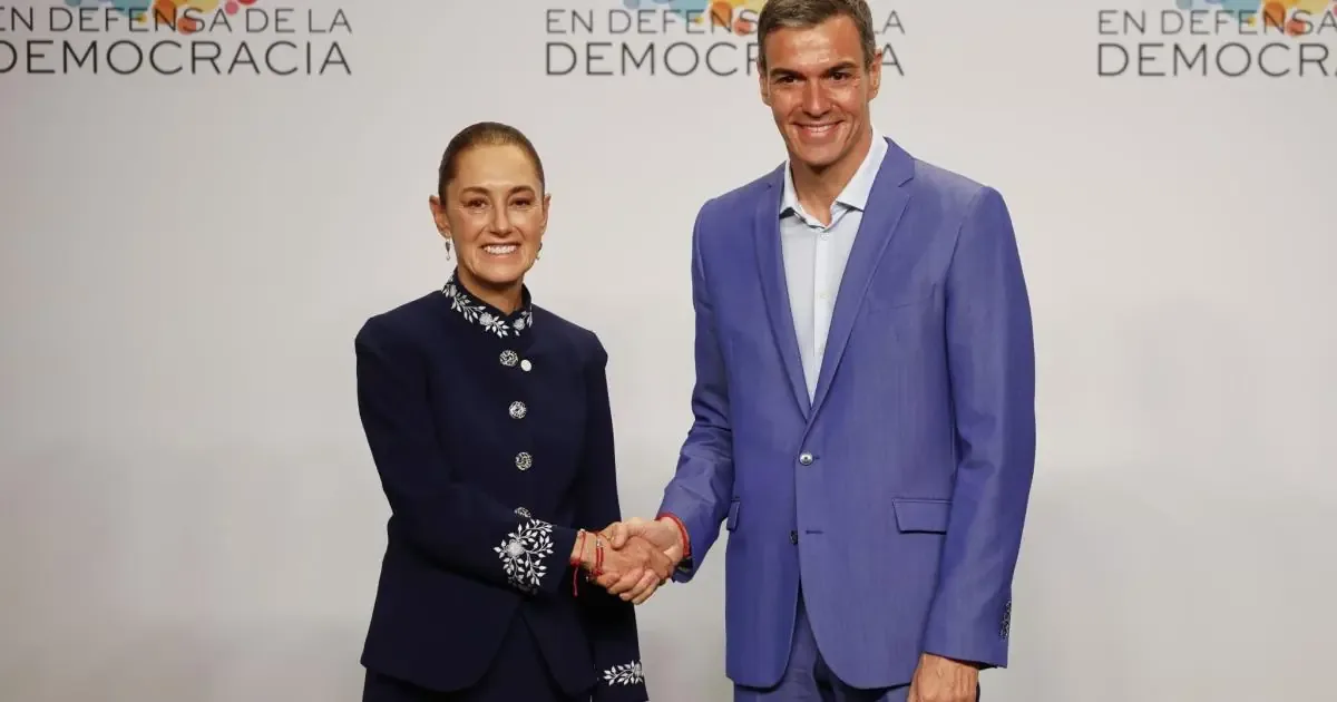La presidenta mexicana reafirma la fortaleza de la democracia en Barcelona.
