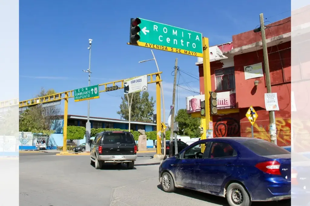 La presidenta municipal Melanie Murillo Chávez presenta el nuevo proyecto de modernización de semáforos en Silao.