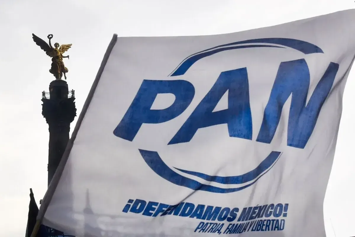 Sheinbaum defiende la soberanía de México frente a acusaciones del PAN.
