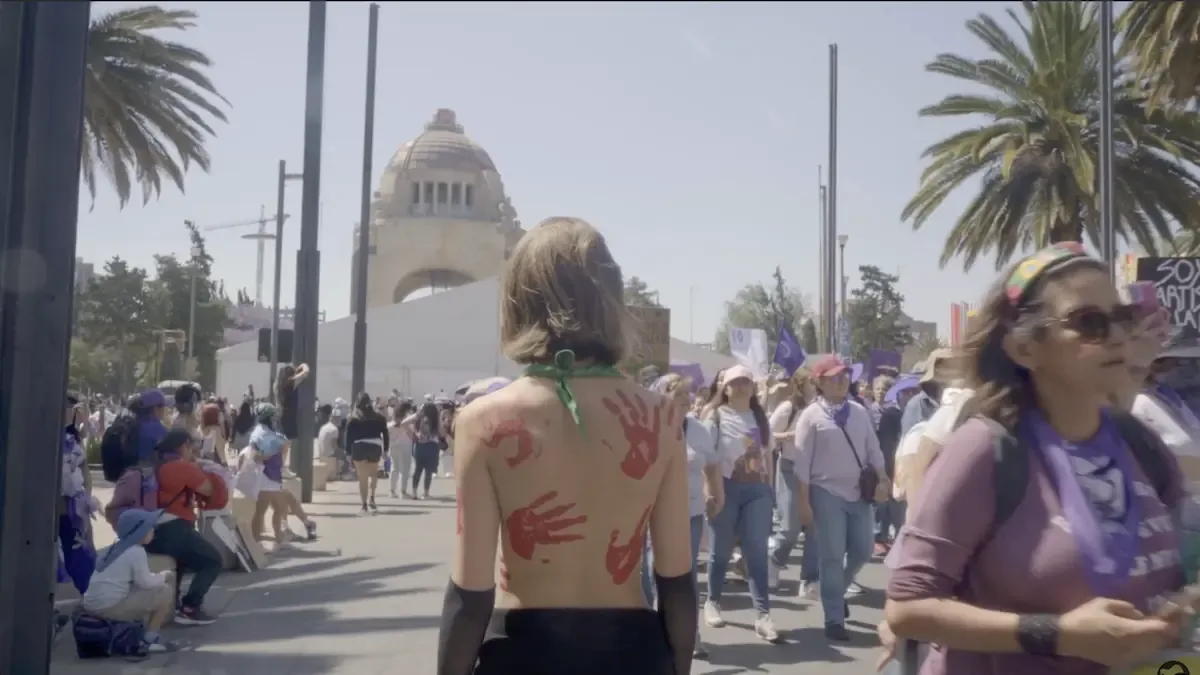 La producción de Indira Cato relata la historia de Olimpia Coral Melo, pionera en la lucha contra la violencia digital en México.