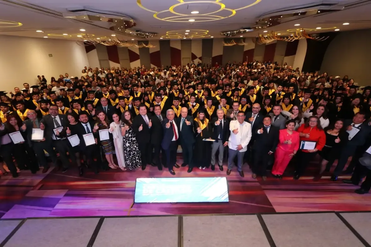 La recertificación ISO reafirma el compromiso del SABES con la calidad educativa en Guanajuato.