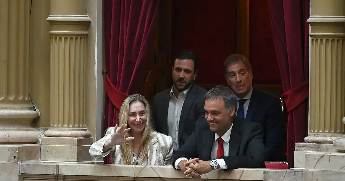 La reforma laboral de Javier Milei elimina licencias médicas y crea un fondo de indemnizaciones clave.