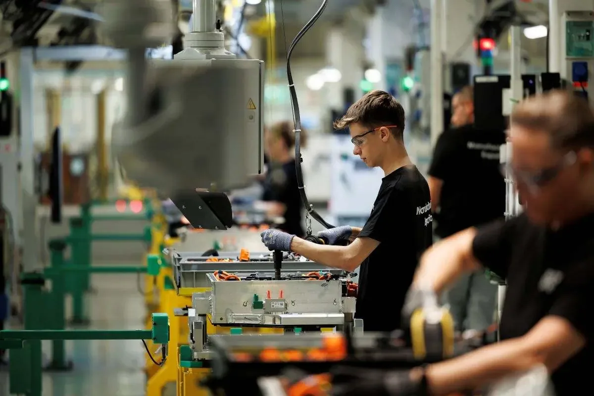 La región busca atraer más industria para mejorar su demografía y economía.