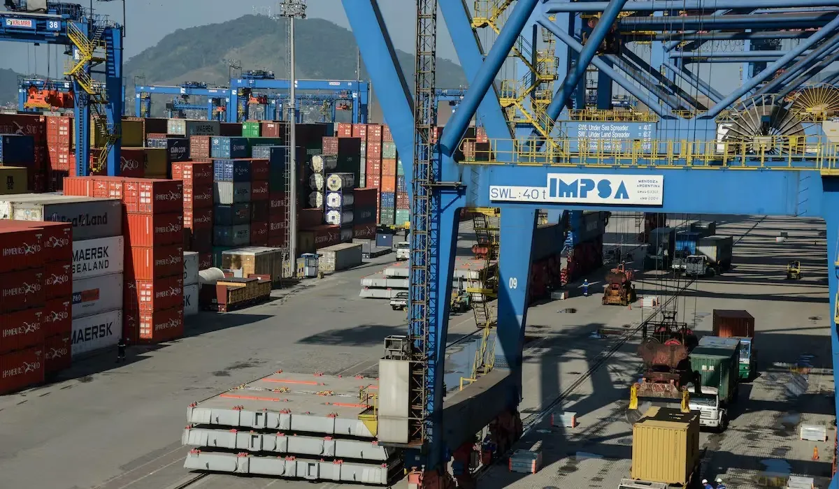 La región enfrenta desafíos estructurales que limitan su expansión económica futura.