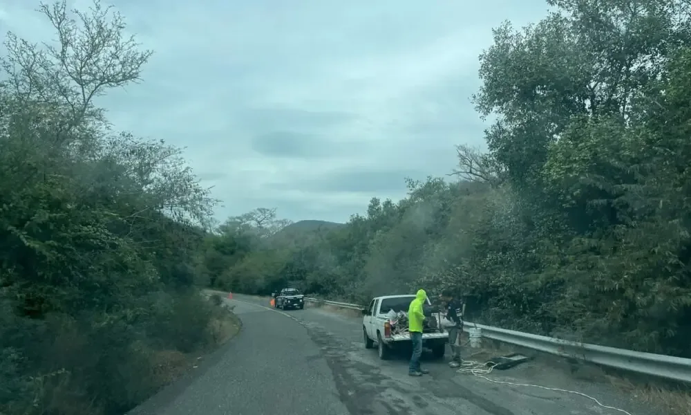 La rehabilitación busca mejorar la seguridad vial en tramos críticos de la carretera.