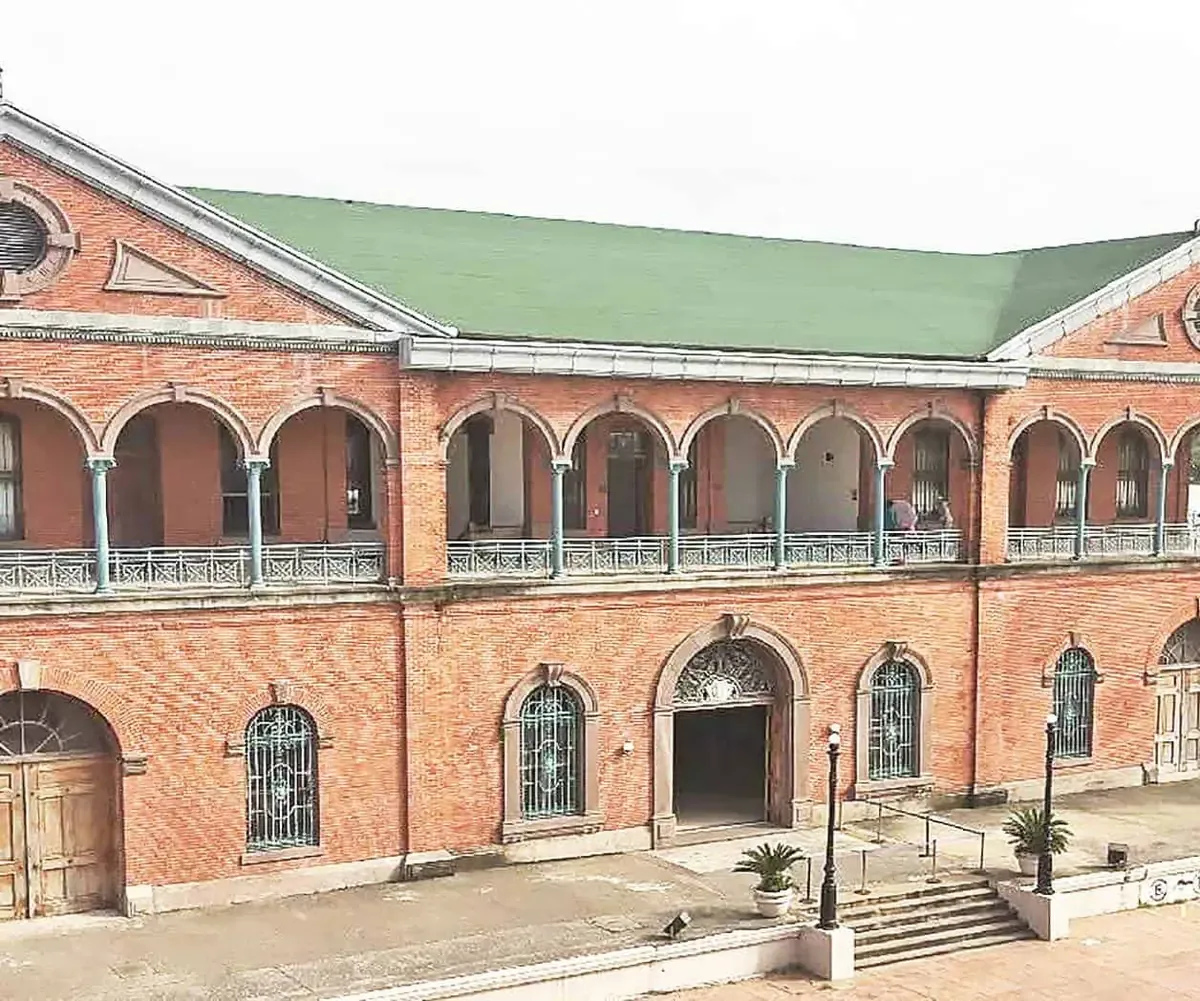 La rehabilitación busca preservar este emblemático edificio histórico y mejorar su acceso.