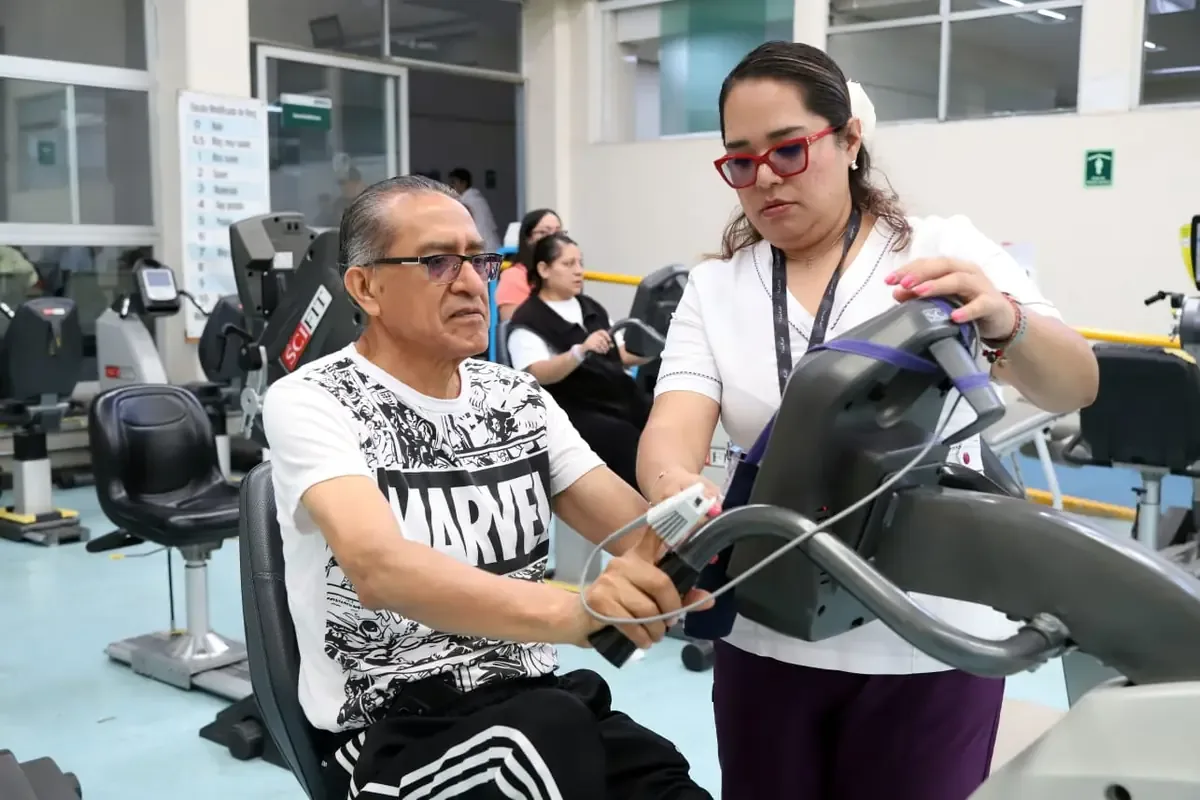 El Programa de Rehabilitación Cardiaca del IMSS busca evitar la discapacidad y fomentar la reintegración social.