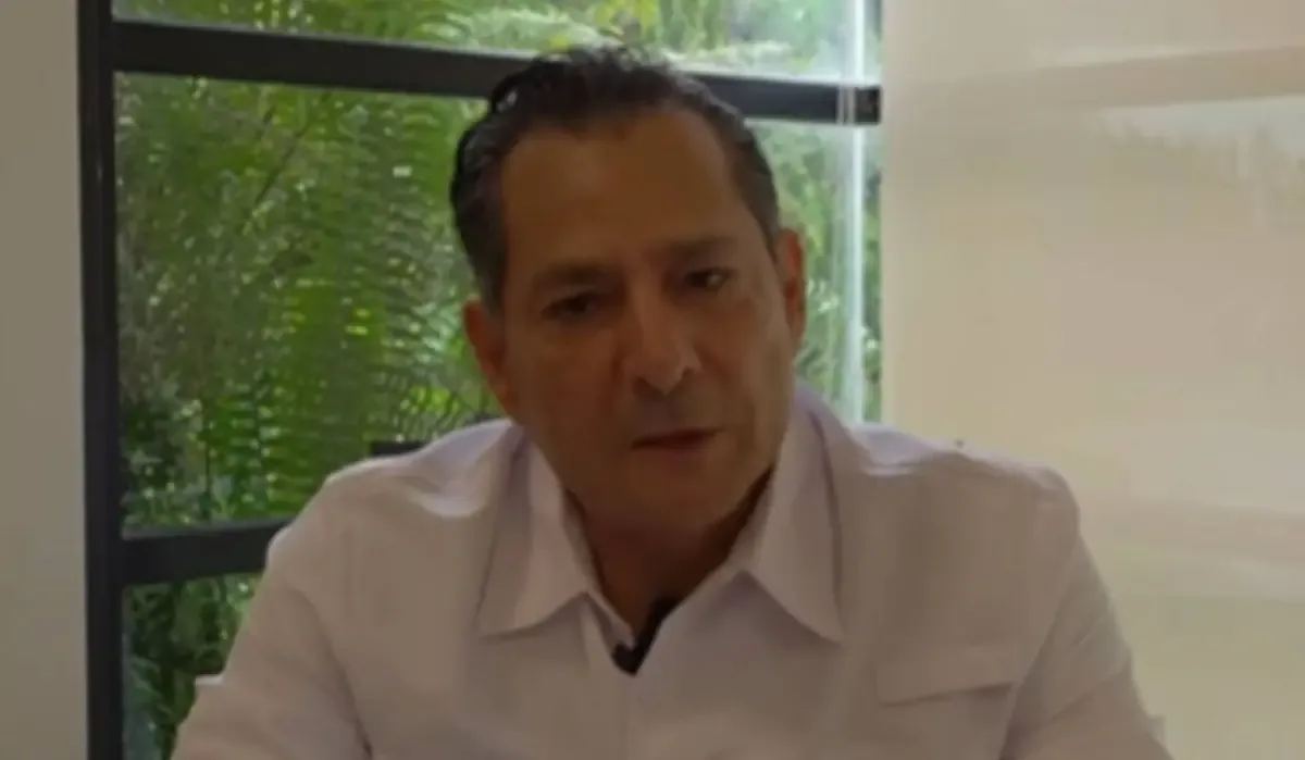 La renuncia de político expone la fractura interna en el partido.