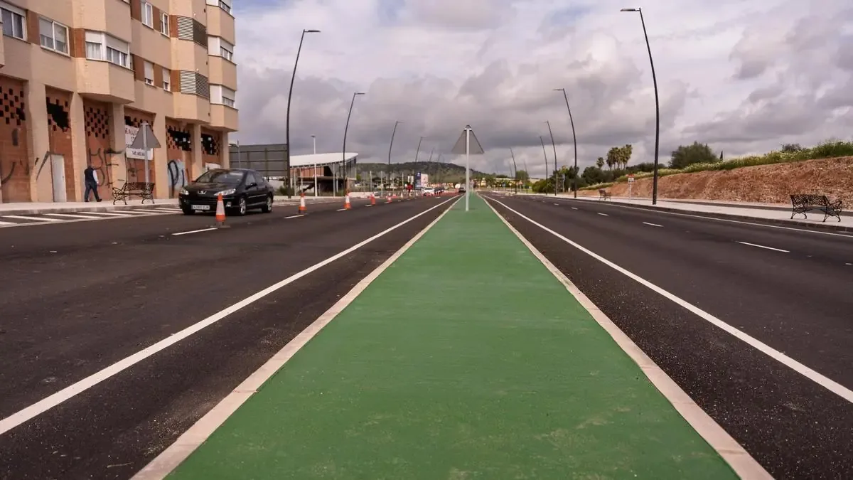 La restricción de tránsito se extenderá por dos días debido a obras urgentes en la vía.