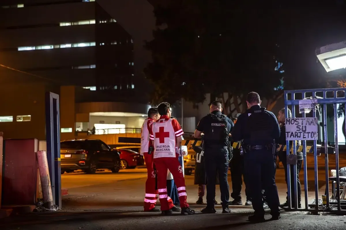 La retención de los paramédicos afecta la atención de emergencias en la ciudad.