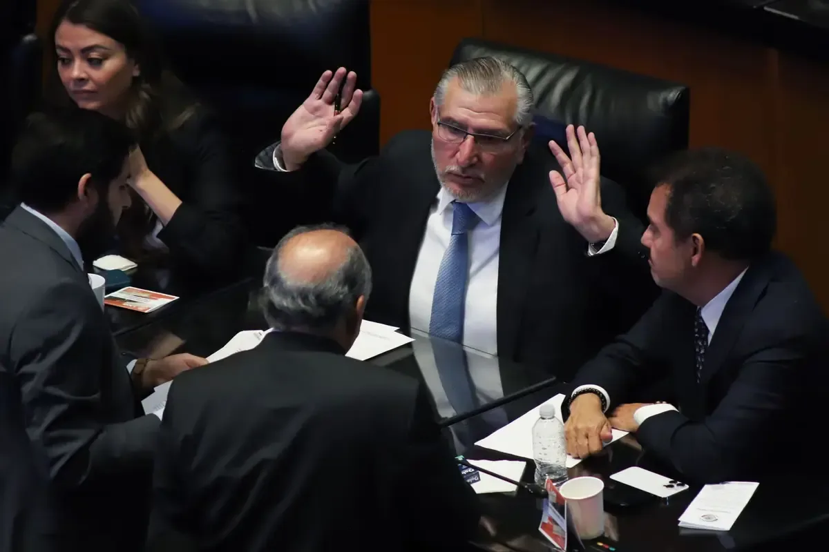 La reubicación busca mejorar la convivencia tras la polémica con el PRI.