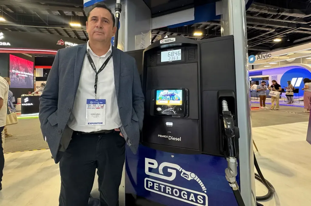 El sector gasolinero en México avanza hacia la automatización y el pago digital, redefiniendo la experiencia del consumidor.