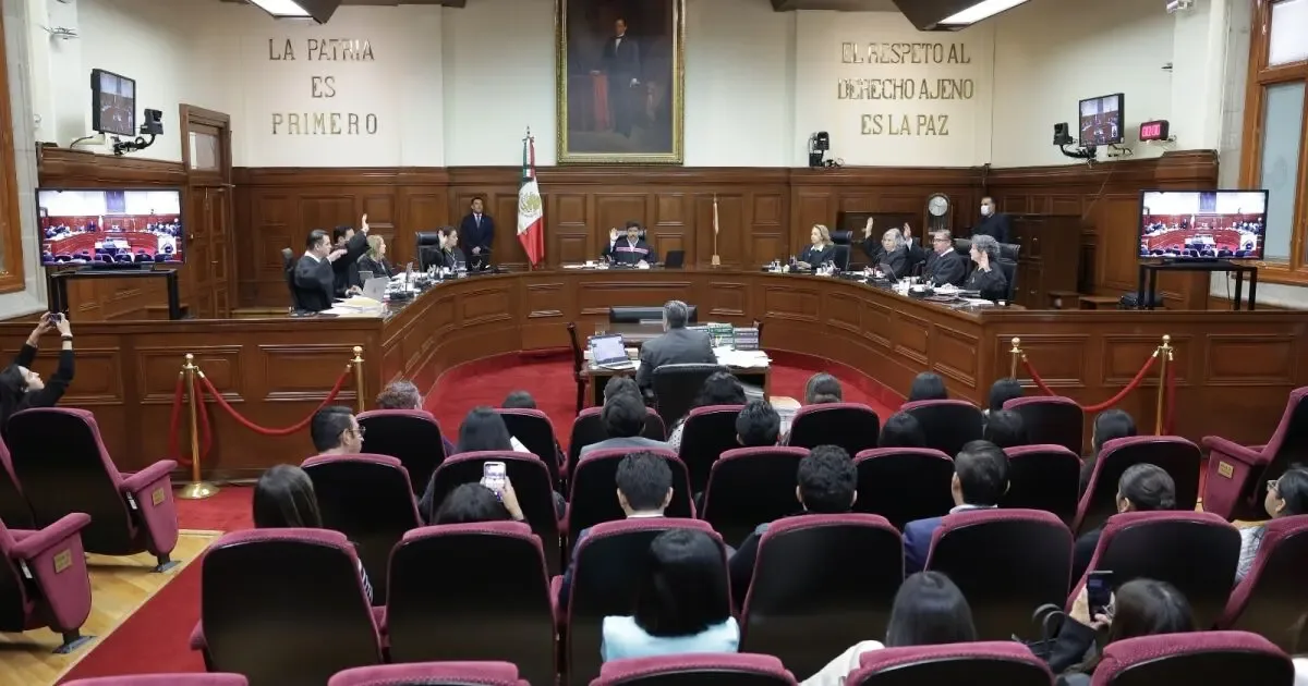 "La SCJN durante la sesión en la que se resolvió la revisión de sentencias."