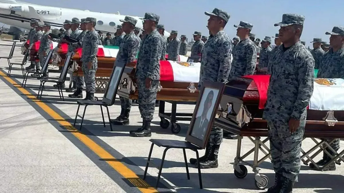 La Secretaría de la Defensa Nacional reconoció el sacrificio de los oficiales en una ceremonia emotiva en Jalisco.