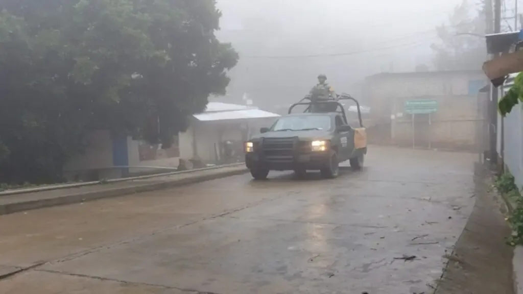 Evacuaciones y asistencia se llevan a cabo en zonas vulnerables ante la tormenta tropical.
