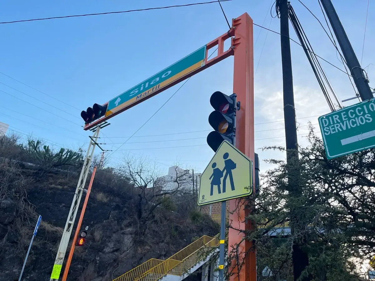La Secretaría de Obra Pública estatal espera estudios previos del Municipio para autorizar el funcionamiento de semáforos en la capital.