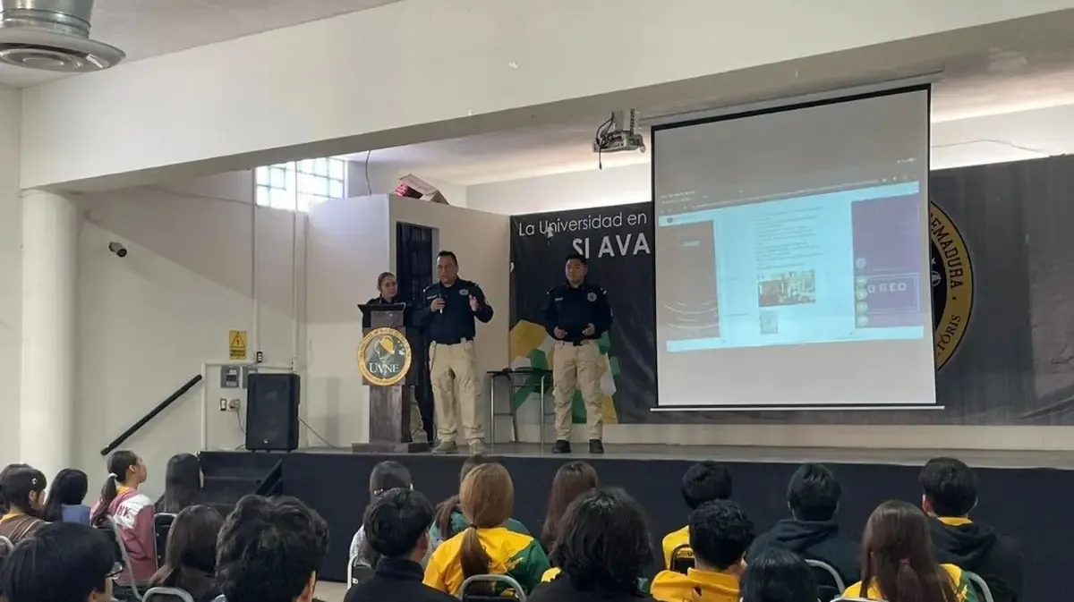 La Secretaría de Seguridad Pública busca prevenir delitos y mejorar la seguridad en los planteles educativos.