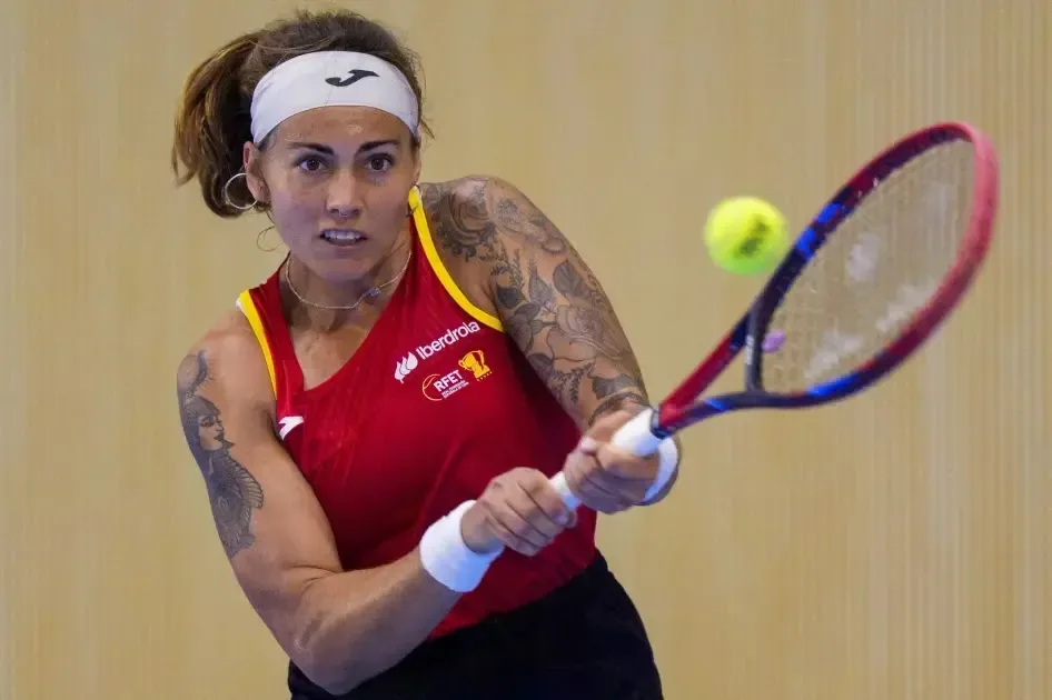 La selección española de tenis se prepara para una crucial eliminatoria frente a Eslovenia con un cambio importante en su equipo.