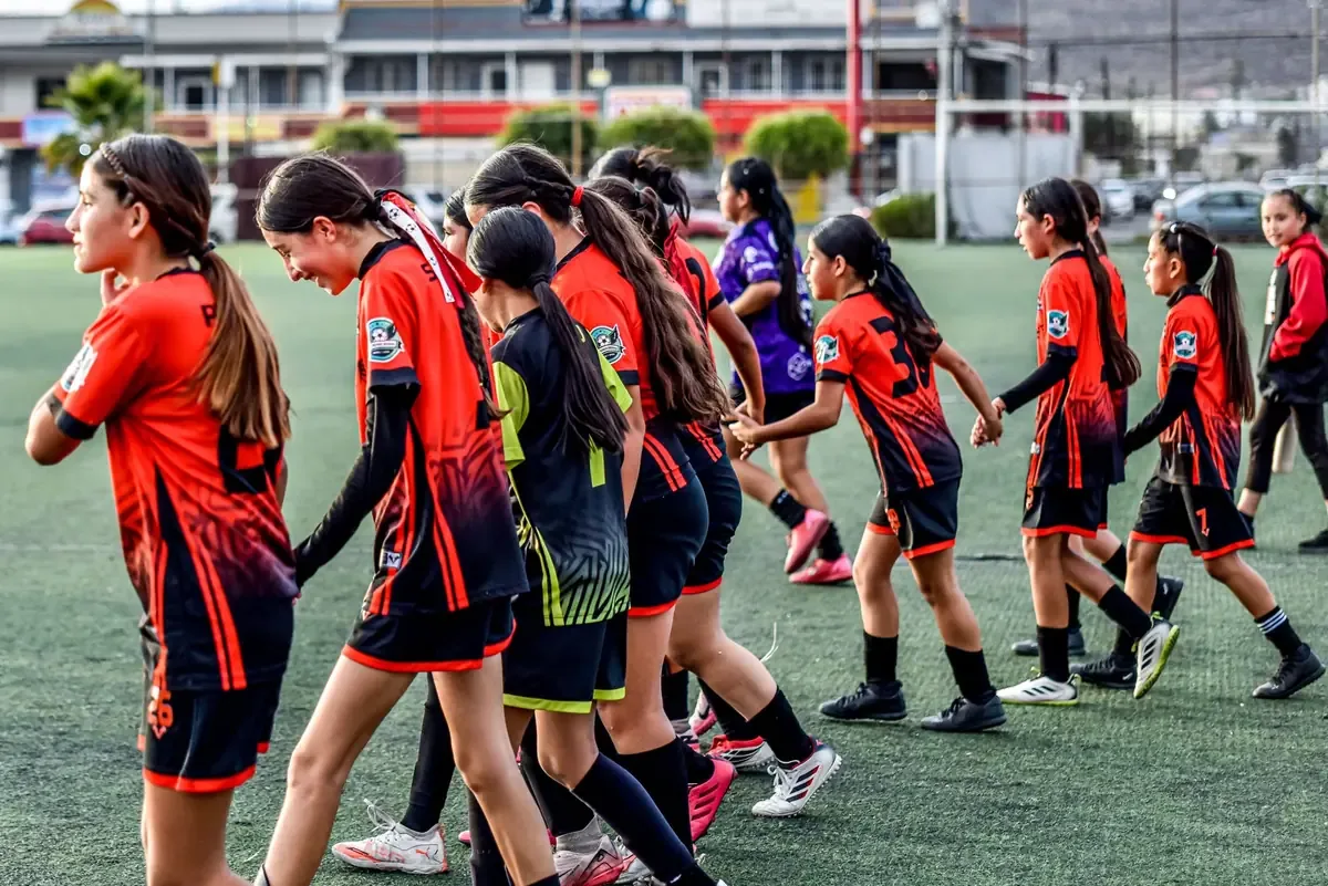 Con una selección nacional consolidada, las futbolistas ciegas buscan financiamiento para representar a México en el fútbol.