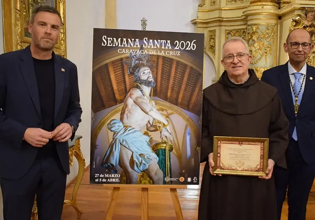 La Semana Santa de Caravaca de la Cruz se prepara con actos y reconocimientos a miembros destacados de la comunidad.