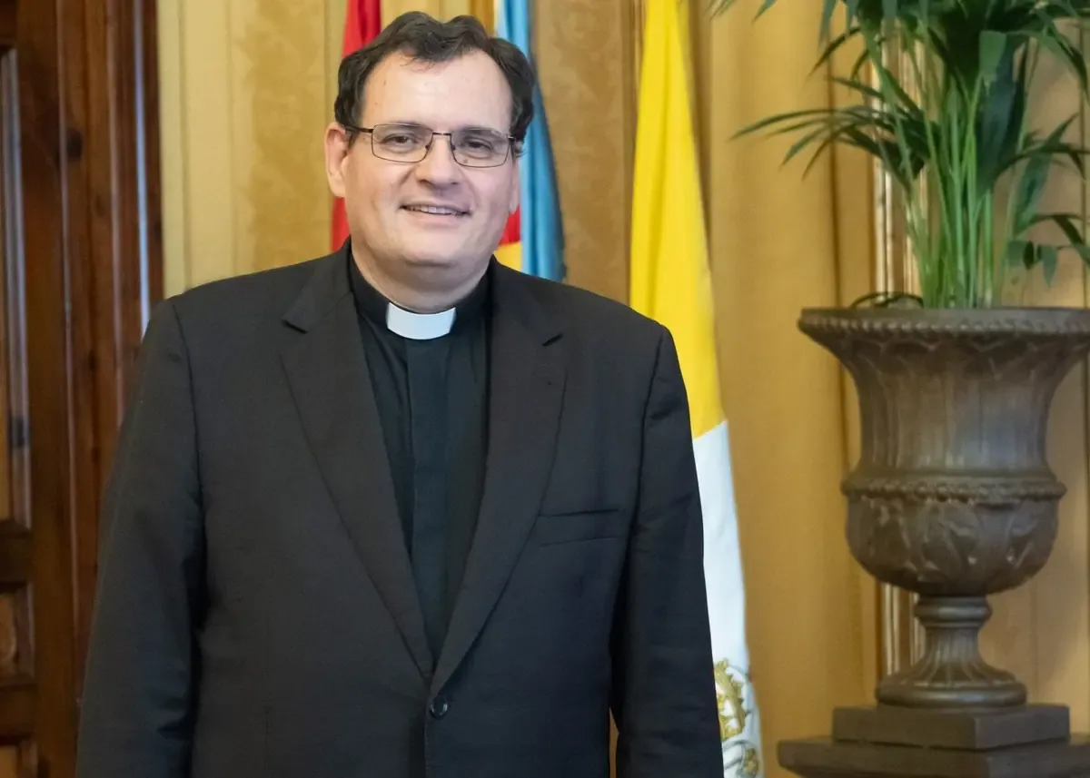 La Semana Santa de Gandia se prepara con la ceremonia del pregón a cargo de un reconocido líder religioso.
