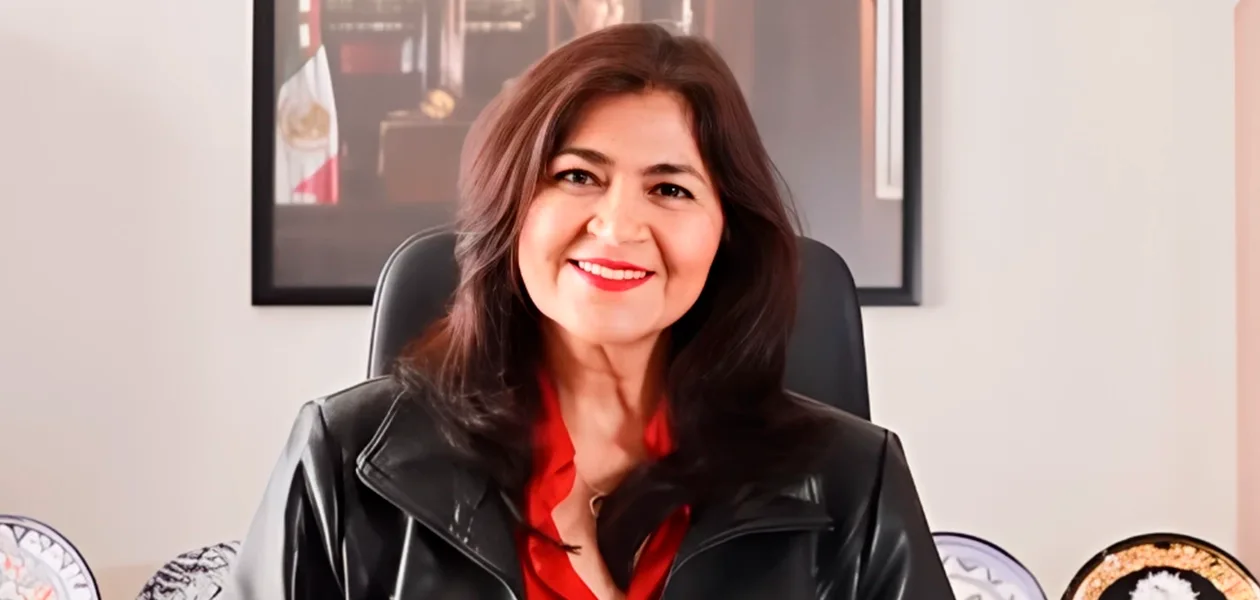 La senadora Nora Ruvalcaba durante su entrevista sobre el caso Next Energy.