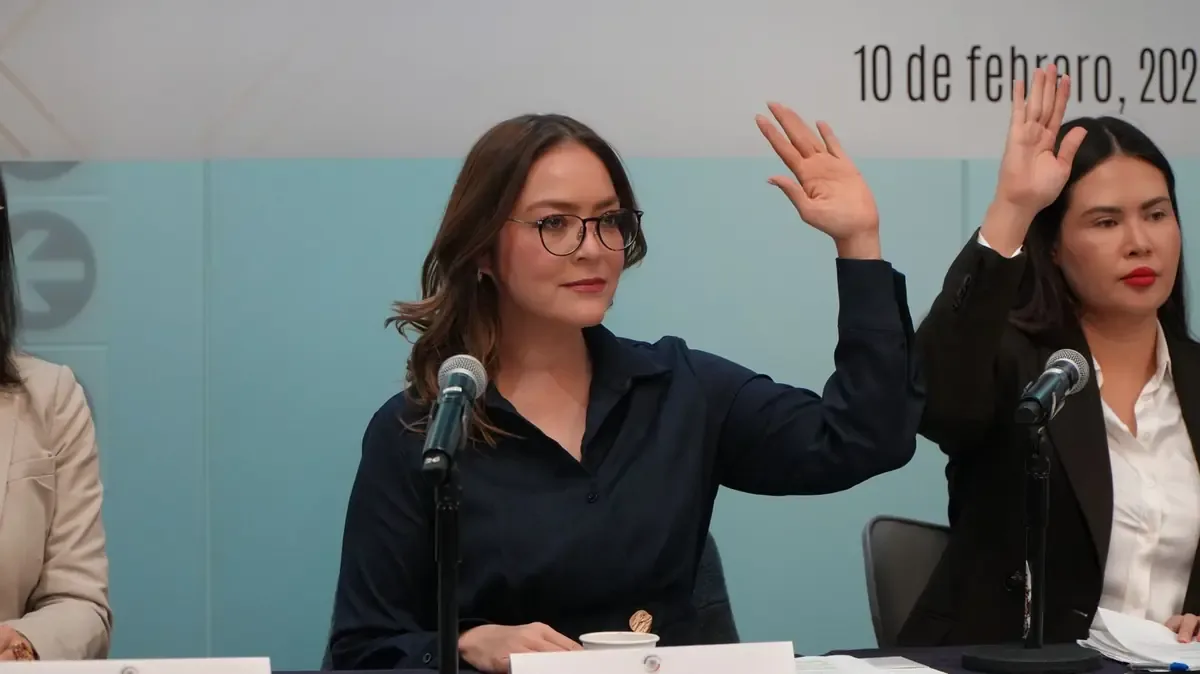 La senadora Vero Díaz impulsa una reforma legislativa para proteger a las mujeres y erradicar la violencia de género en México.