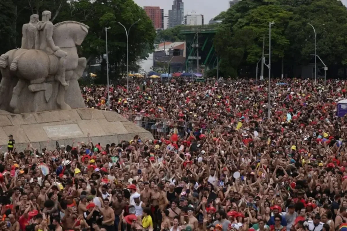 La sexta de Carnaval presentada por condiciones climáticas variables en diversas regiones del país.