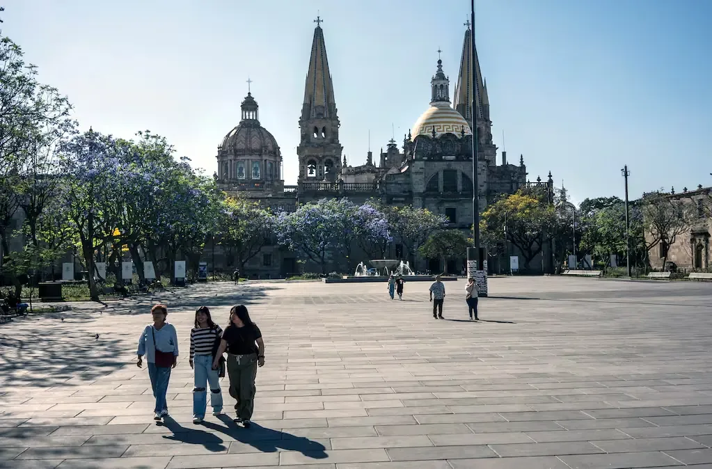 La situación en México provoca incertidumbre entre viajeros, aunque algunos destinos siguen siendo seguros.
