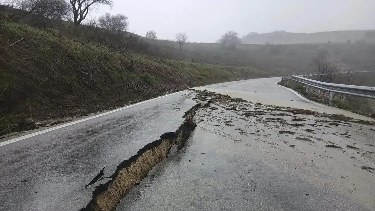 La situación meteorológica ha provocado incidencias significativas en diversas regiones del país, causando daños y evacuaciones.