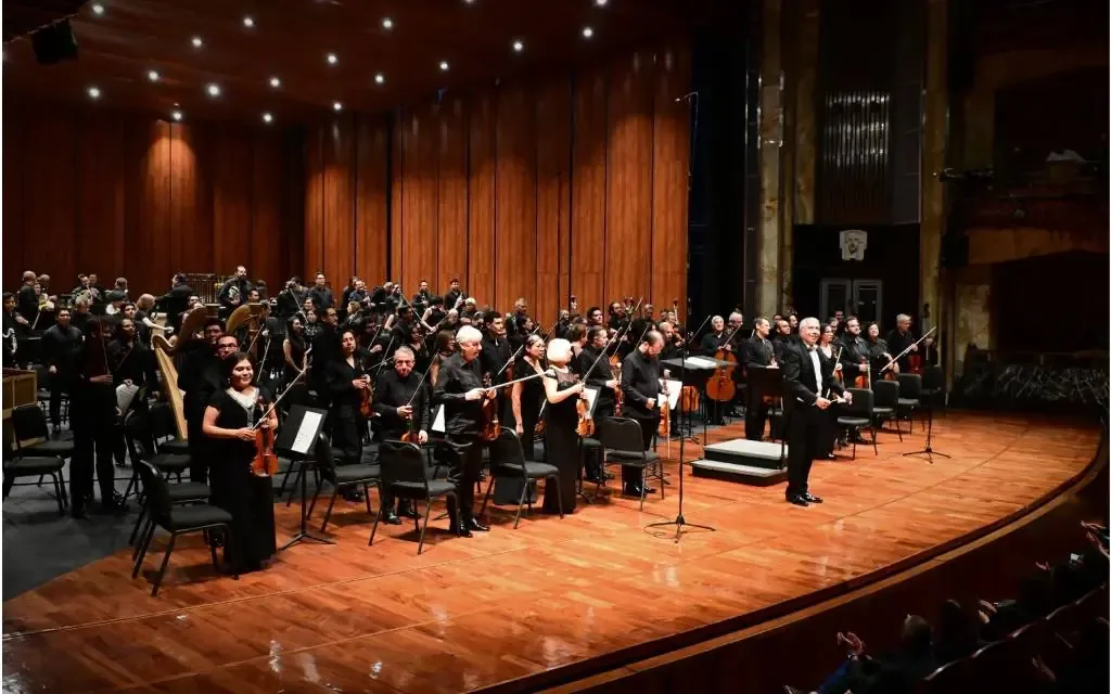La temporada 2026 de la Orquesta Sinfónica Nacional incluye estrenos y un homenaje a Manuel Enríquez.