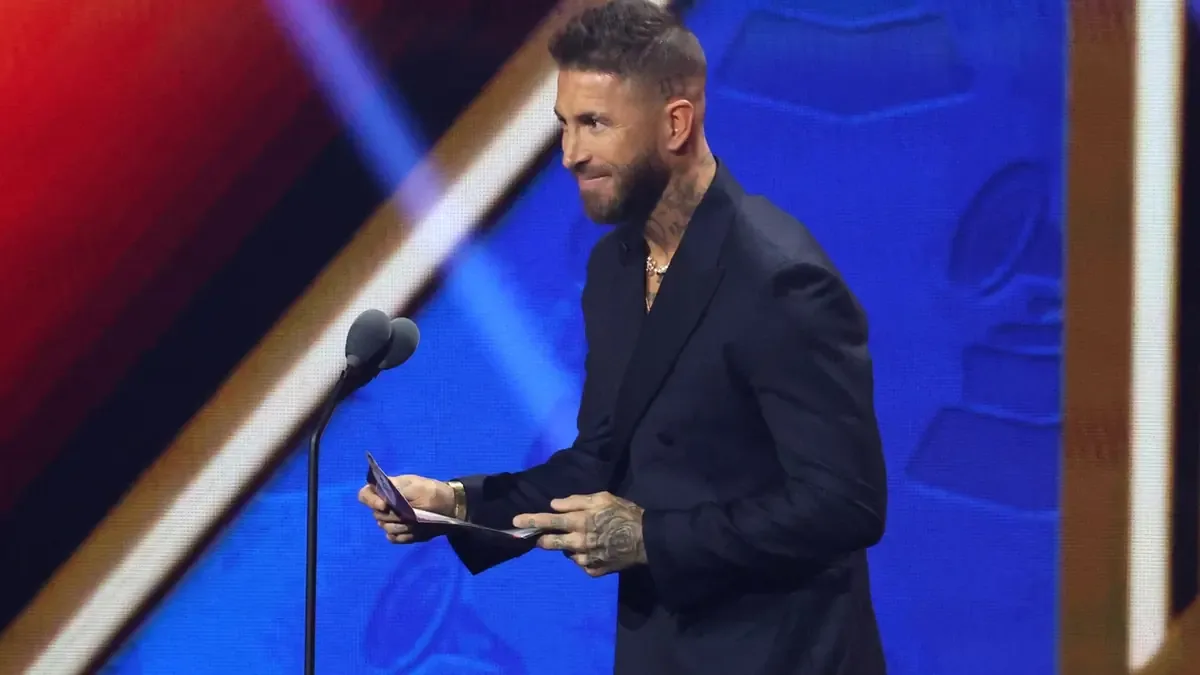 La tensión entre Sergio Ramos y José Antonio Noriega se intensifica tras comentarios sobre su viaje a los Grammy.