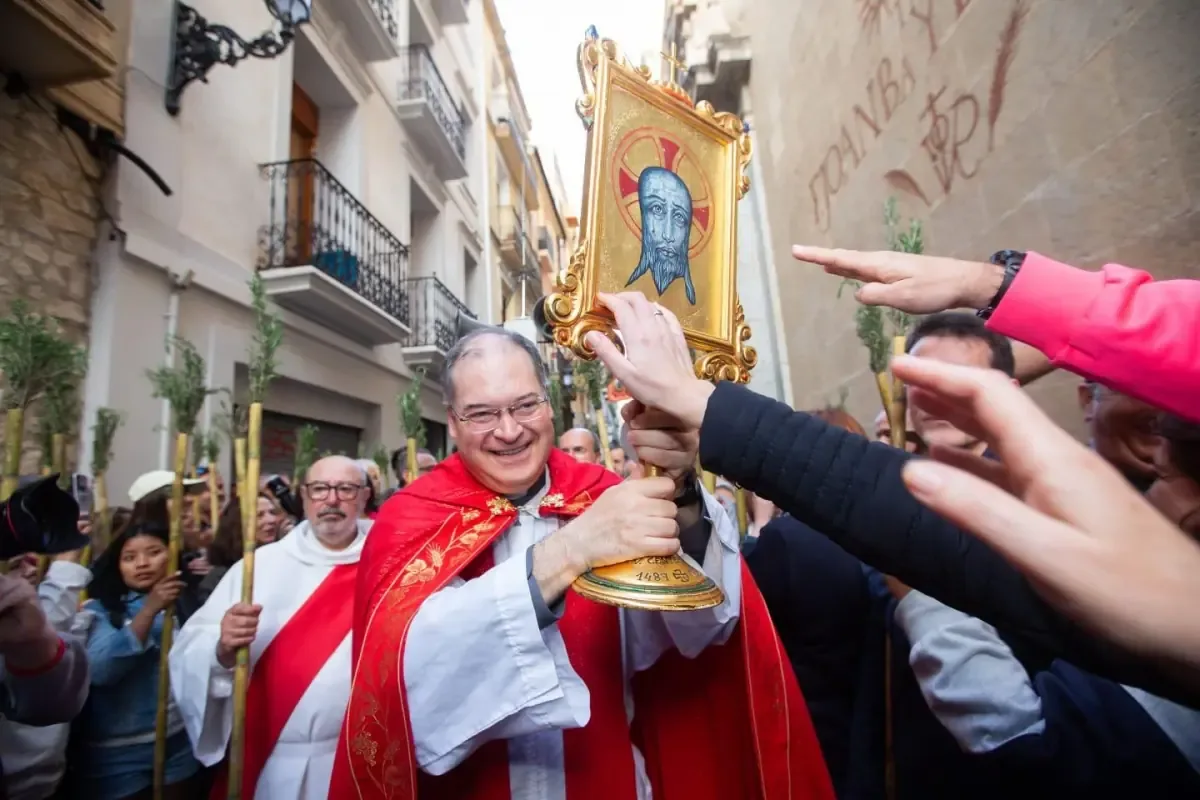La tradicional romería combina religiosidad y actividades para jóvenes sin alcohol.