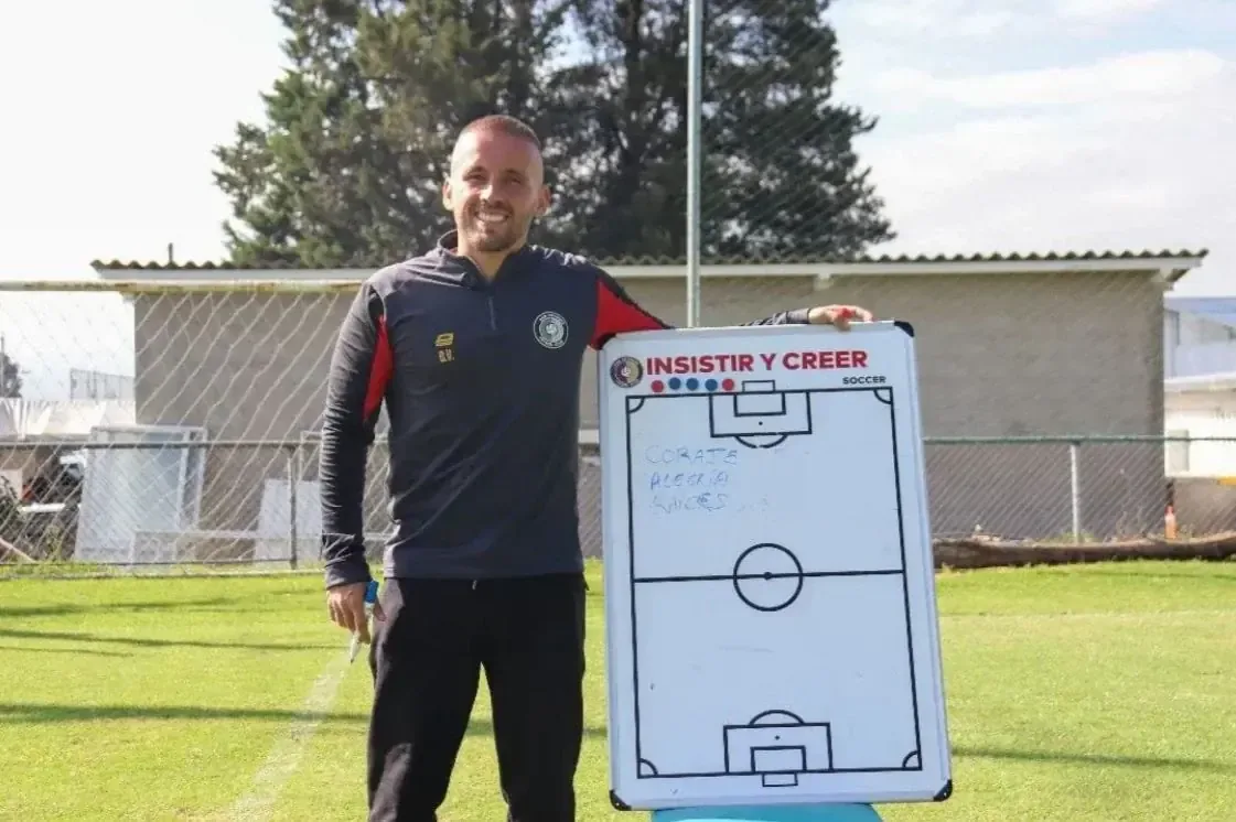 La travesía profesional de Vidaña refleja la diversidad y los retos del fútbol mundial.