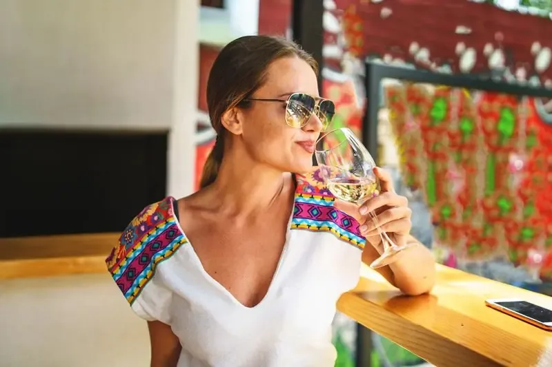 Un curso de verano aborda la importancia de adaptarse a los nuevos hábitos y preferencias del público joven.