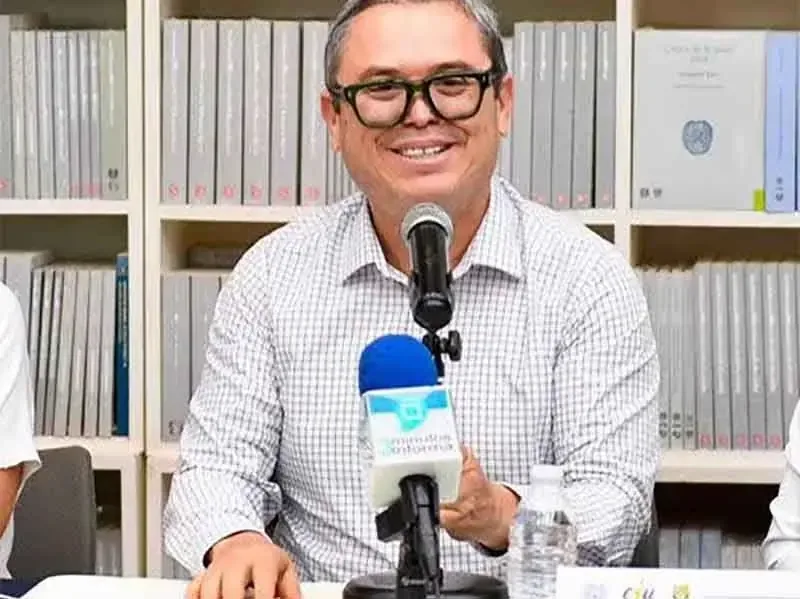 La gestión de Oswaldo Chacón Rojas transforma la UNACH en referente educativo regional.