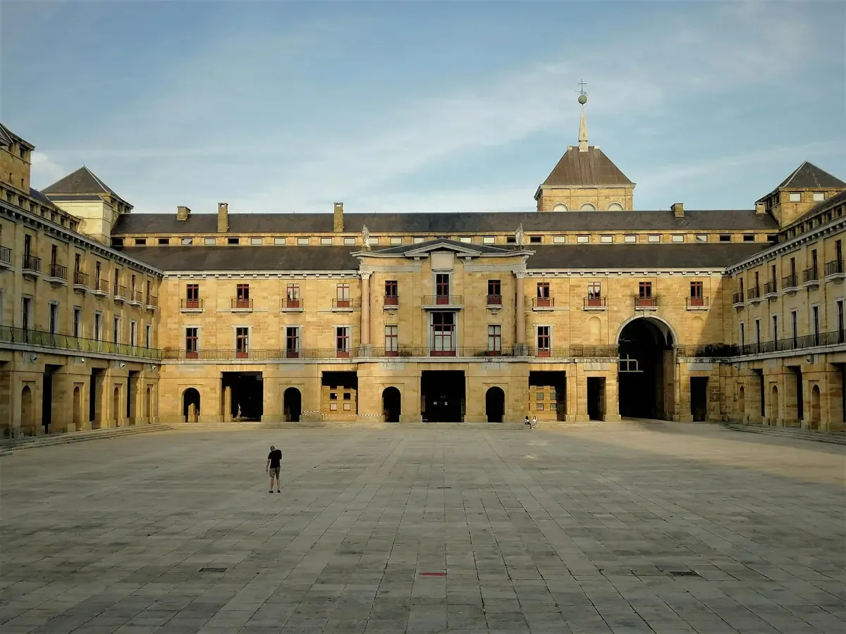 Se busca garantizar la transparencia en la Prueba de Acceso a la Universidad convocada para más de 5,000 estudiantes.