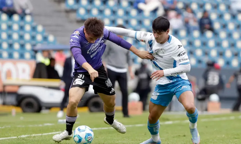 La victoria de Puebla sobre Mazatlán revitaliza la afición en el Estadio Cuauhtémoc.