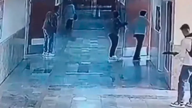 La violencia en escuelas turcas se intensifica tras el ataque que dejó múltiples heridos.