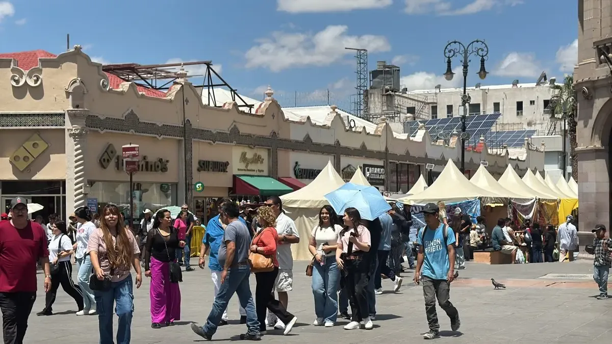 La visita de Claudia Sheinbaum genera especulaciones sobre una reunión con AMLO.