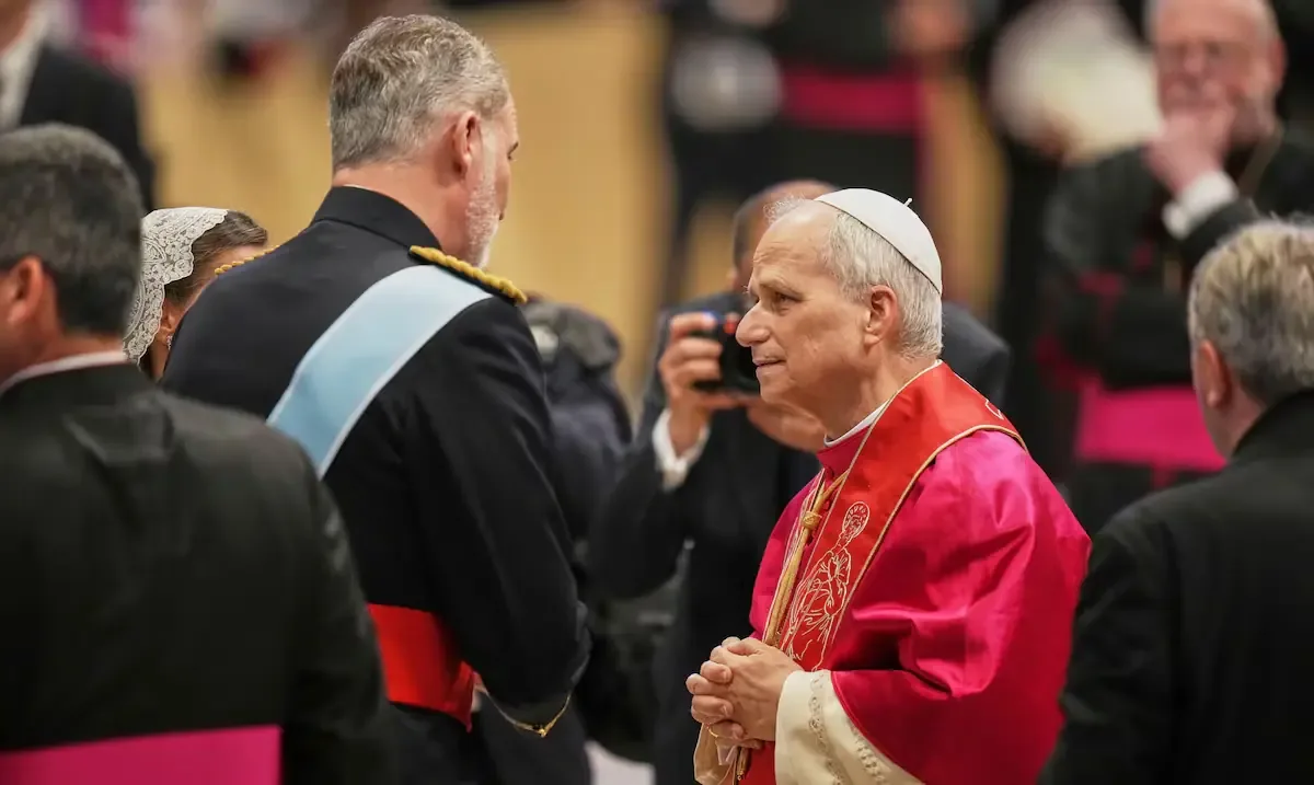 La visita de los monarcas precede a la llegada del papa a España en junio.