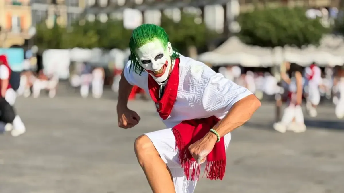 La polémica participación de un estadounidense en los Sanfermines genera debate sobre la seguridad y normativas del evento.