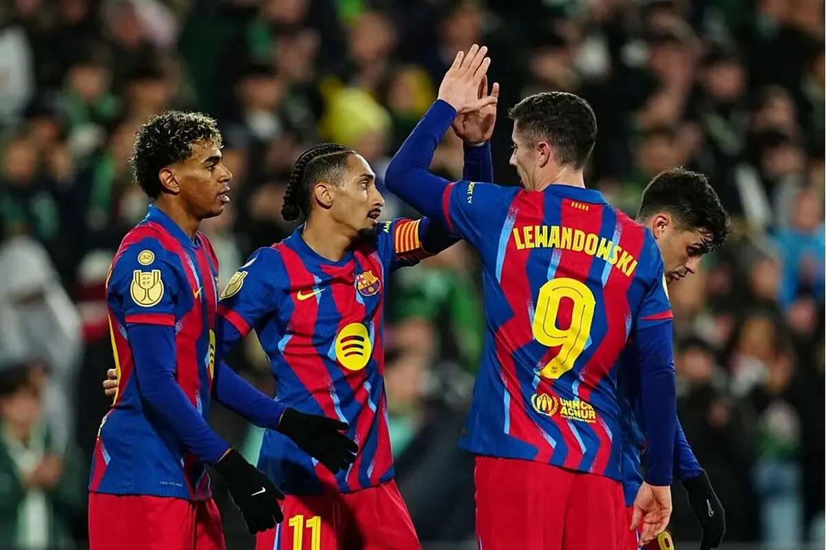 Lamine Yamal celebra su gol decisivo en el partido de Copa del Rey.
