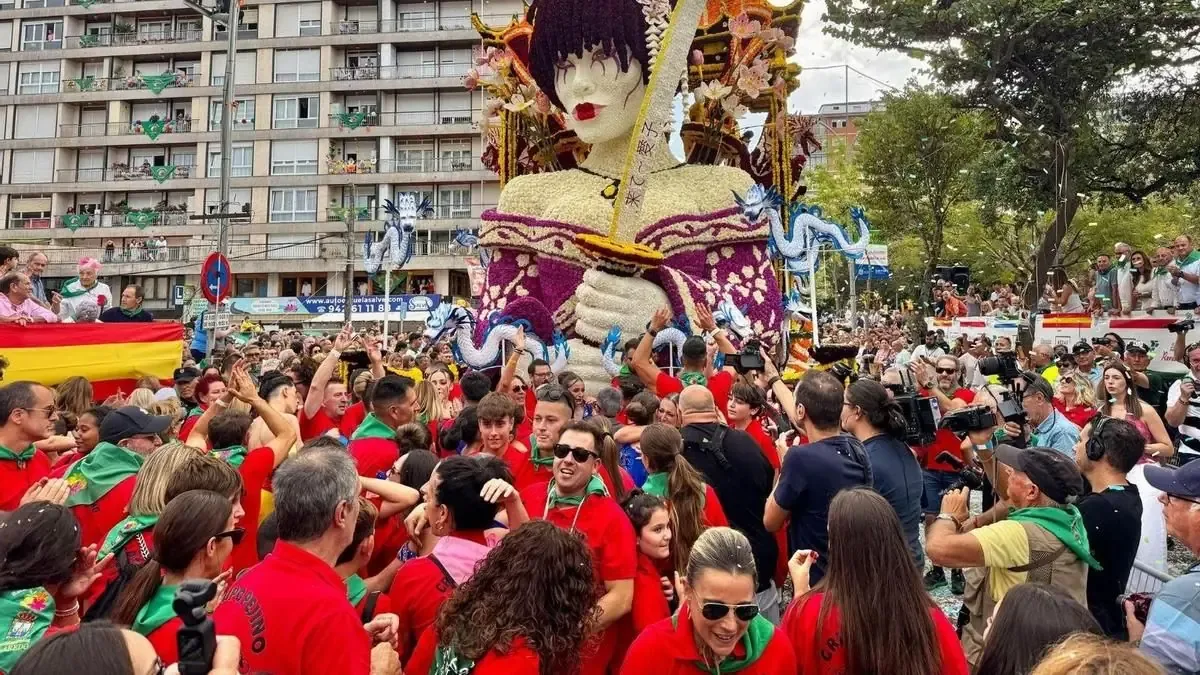 La Semana Grande, conciertos y la Batalla de Flores marcarán el verano en Laredo.