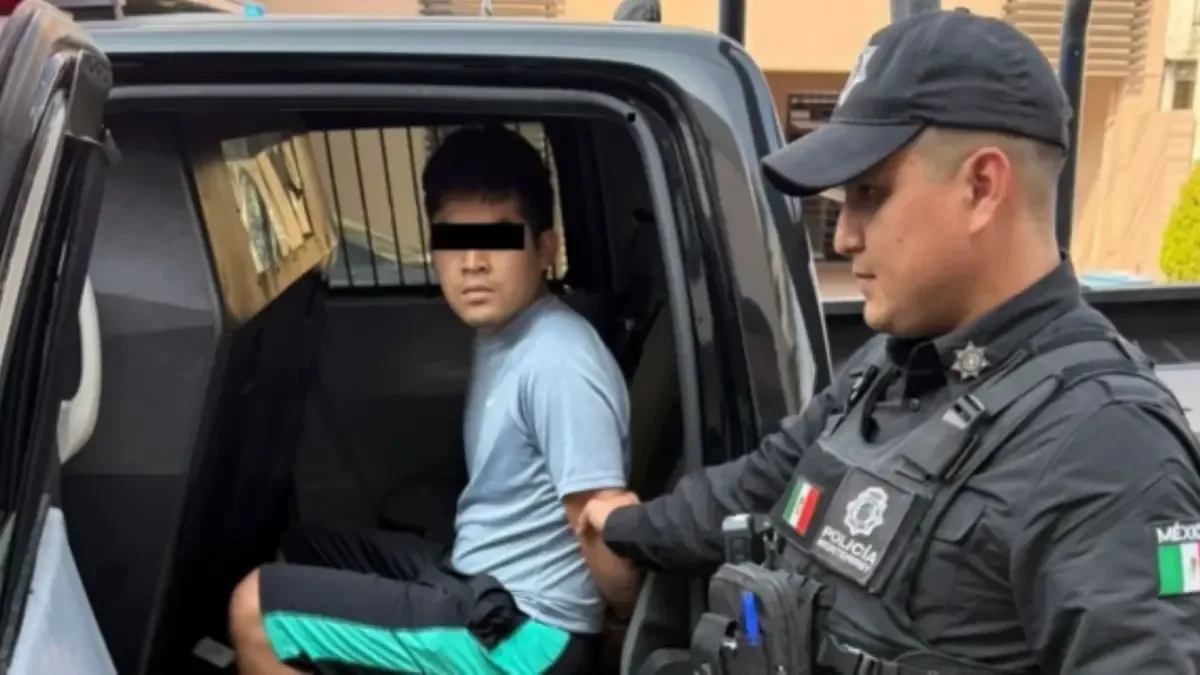 Las autoridades identificaron a los sospechosos y aseguraron motocicletas y sustancias ilegales.
